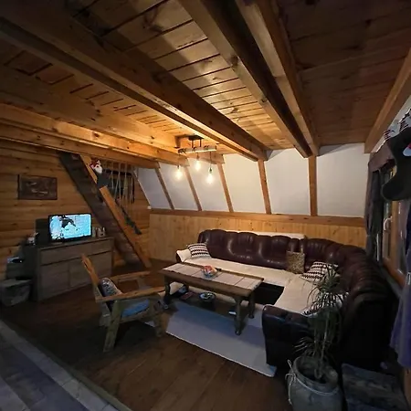 Bobbie's - Bobijeva Vikendica Alpehytte *